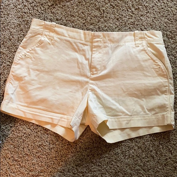 Old Navy Pants - Yellow Old Navy Mid Rise shorts